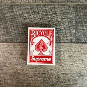 Sealed. Supreme deck of cards
